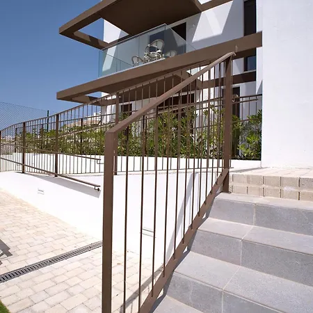 Mesas Modern With Pool In *